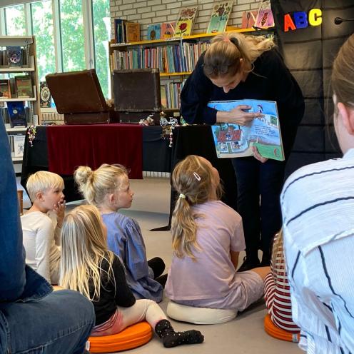 Alle dagtilbud er velkomne i biblioteket